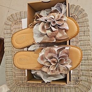 Born light gold sandals nwt